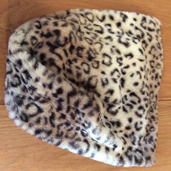 Animal Print fluffy  Infinity Scarf, Brown & tan - Picture 2 of 5